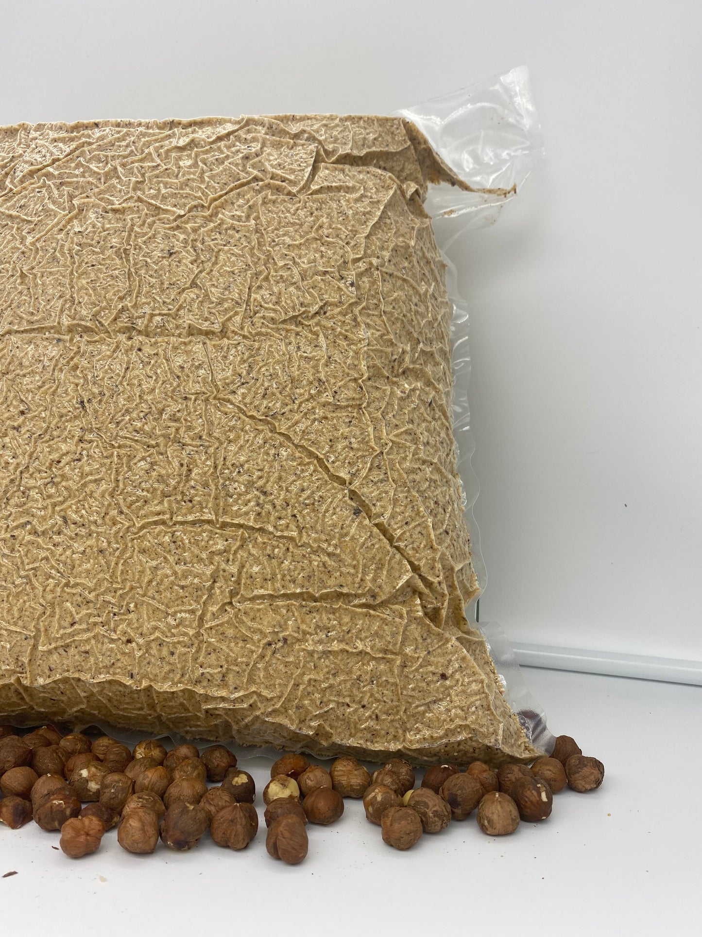 Farina della "Nocciola del Monviso"® nocciole coltivate da azienda biologica