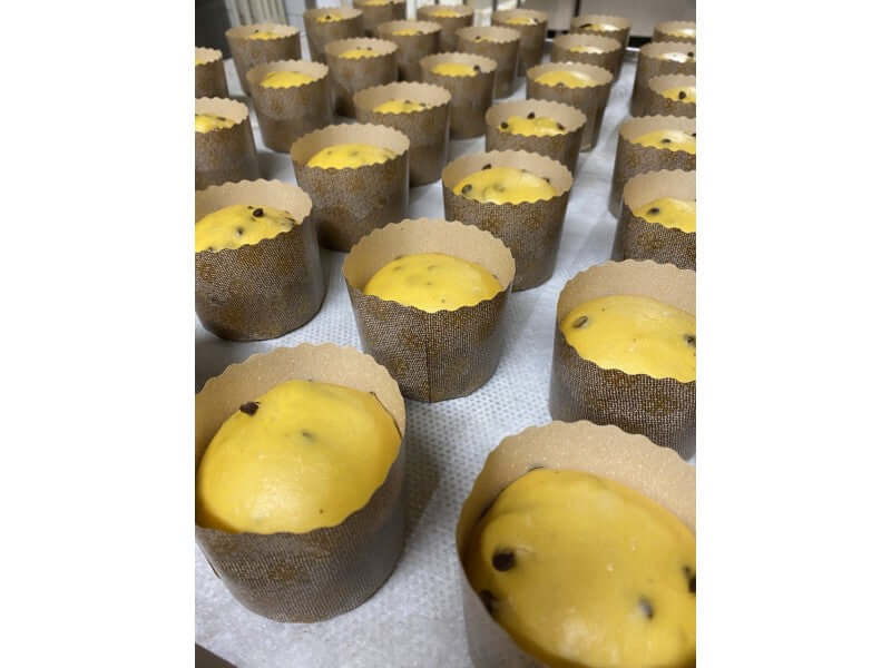 "Zaffettone" dolce natalizio con Zafferanetto, pere, cioccolato al caramello e mandarino.