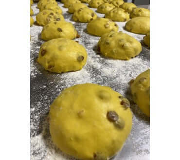 "Zaffettone" dolce natalizio con Zafferanetto, pere, cioccolato al caramello e mandarino.