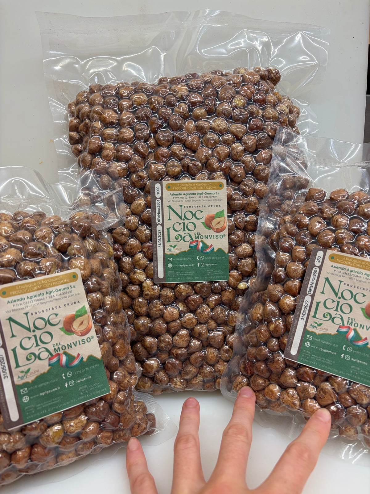"Nocciola del Monviso"® GESCHÄLGT ROT | Azienda Bio Agri-Geuna®