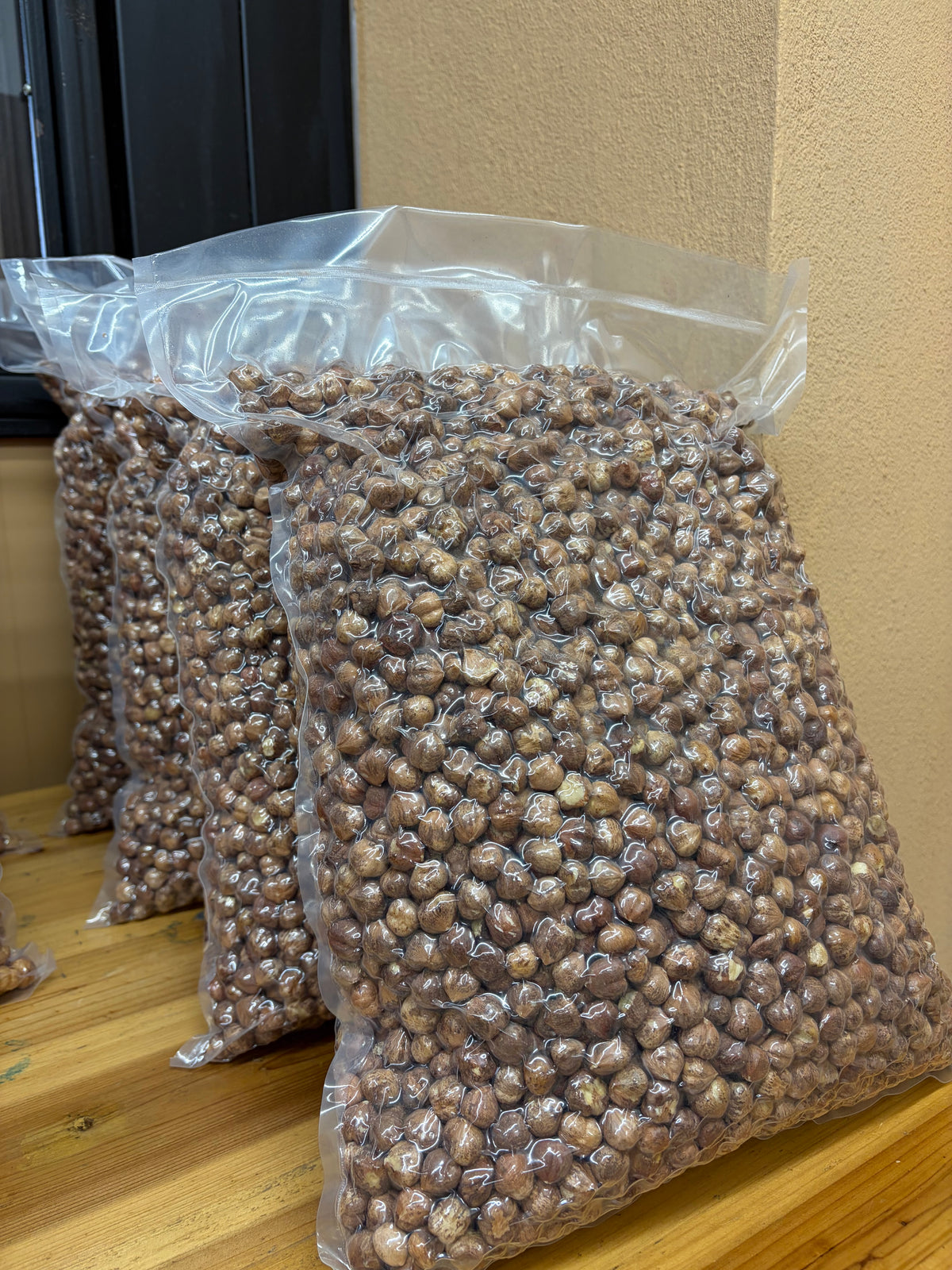"Nocciola del Monviso"® SGUSCIATA CRUDA SFUSA | Azienda Bio Agri-Geuna®